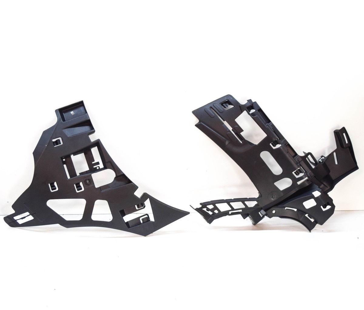 MB S W222 Front Left And Right Bumper Basic Carrier A2228804700  