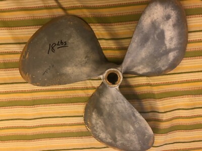 Michigan Wheel DynaJet Bronze Prop--3-blade--  Good Condition  FREE SHIPPING