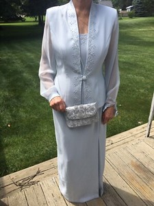 JR Nites By Caliendo Mothers Wedding/Evening Suit With Matching Clutch Purse