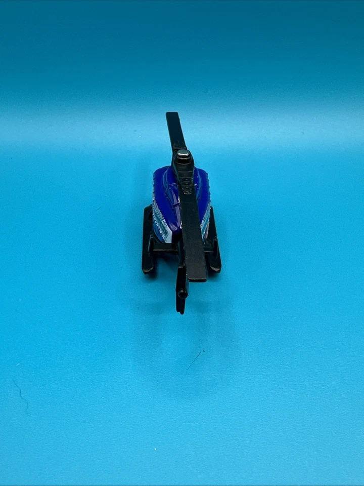 Matchbox RESCUE CHOPPER 1998 Toy Diecast 1: 80 - Image 4 of 4