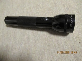 Maglite Taschenlampe 2D Batterien schwarz 25 cm mit 3W Power LED MAG LITE Lampe