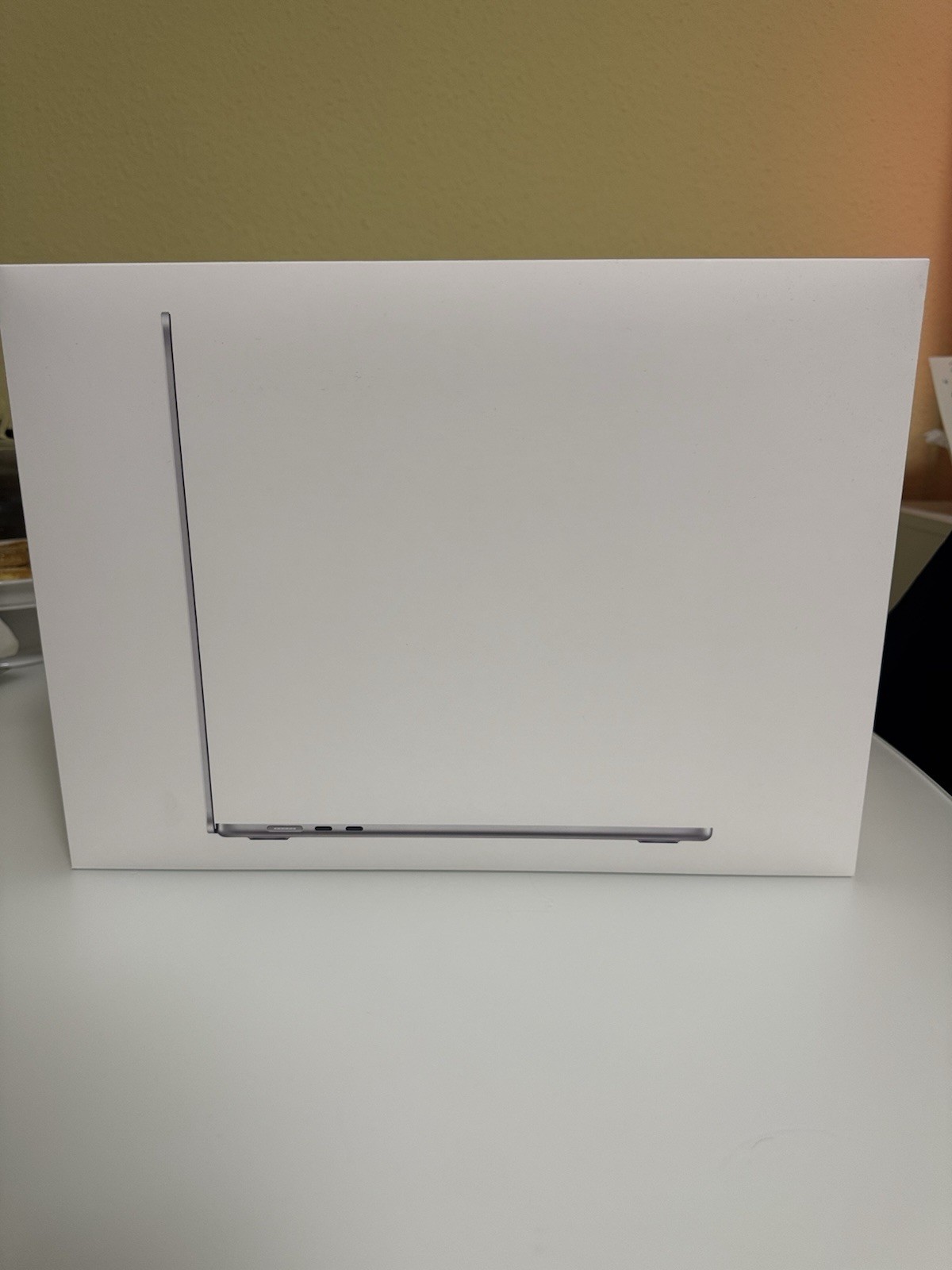 Apple Macbook Air 15,3\ M3 8GB Ram 256GB "