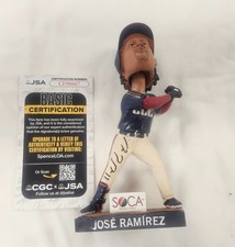 2017 Leaf Memorabilia Vault 11