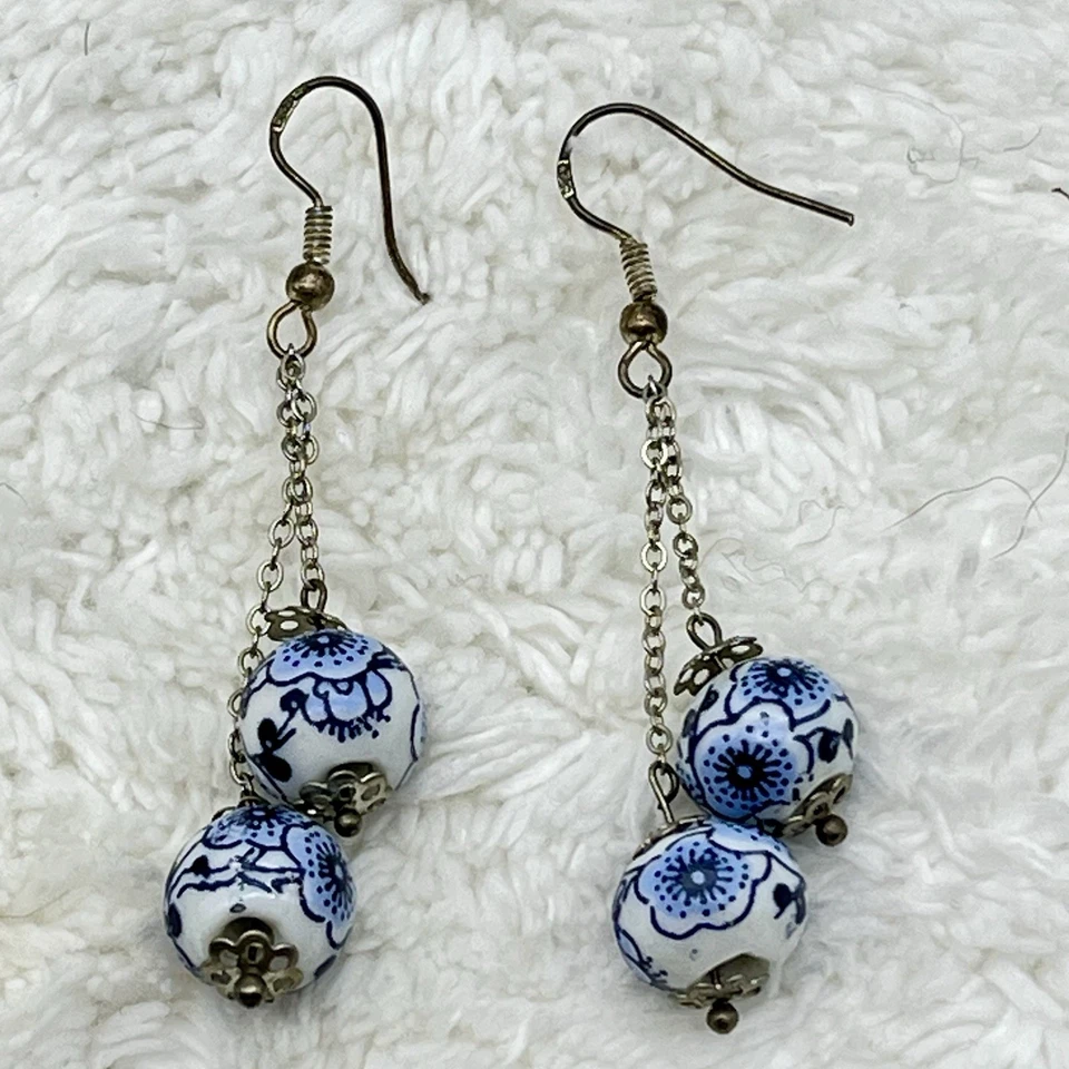 Pendientes perforados de porcelana esterlina azul blanco borla bolas de cerámica 2" Foto 2 de 4