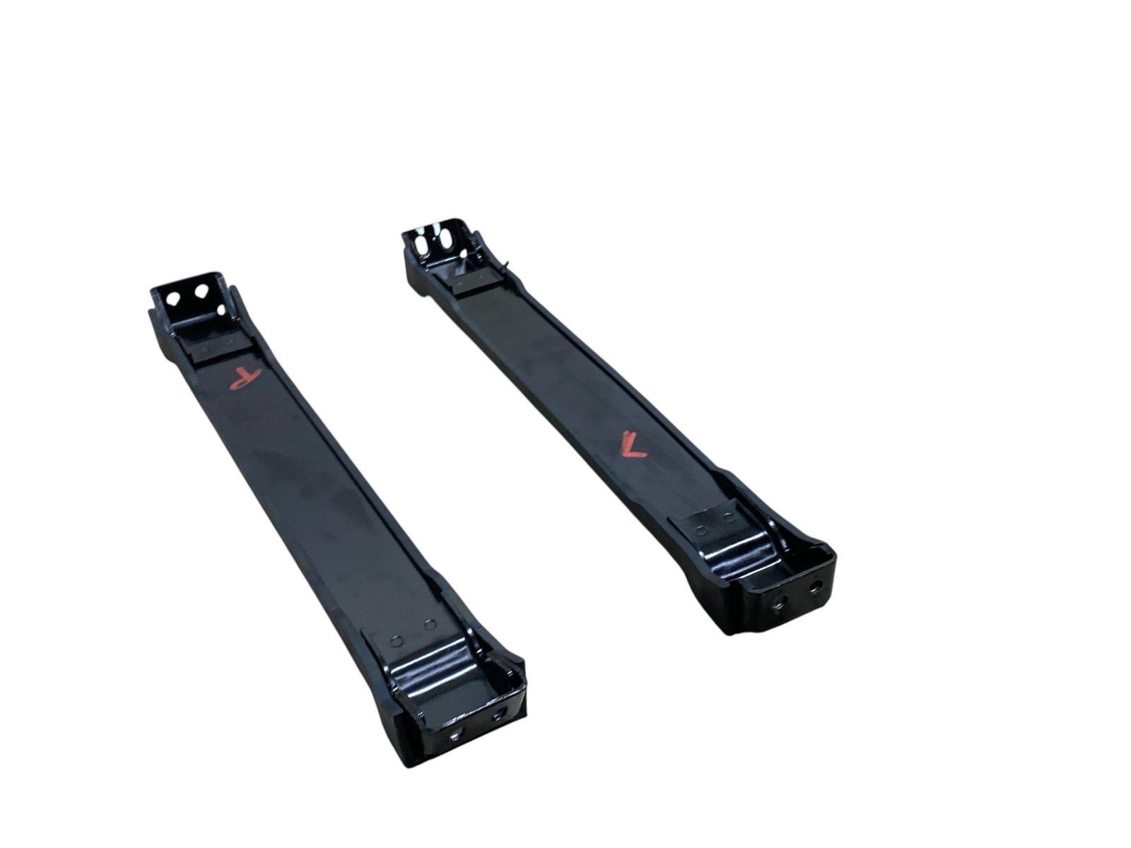 2024 MCLAREN ARTURA FUEL TANK STRAP SET 16KA085CP OEM
