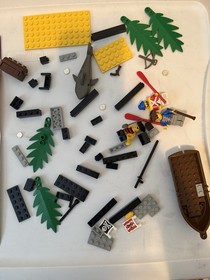 LEGO Pirates: Smuggler's Shanty (6258)