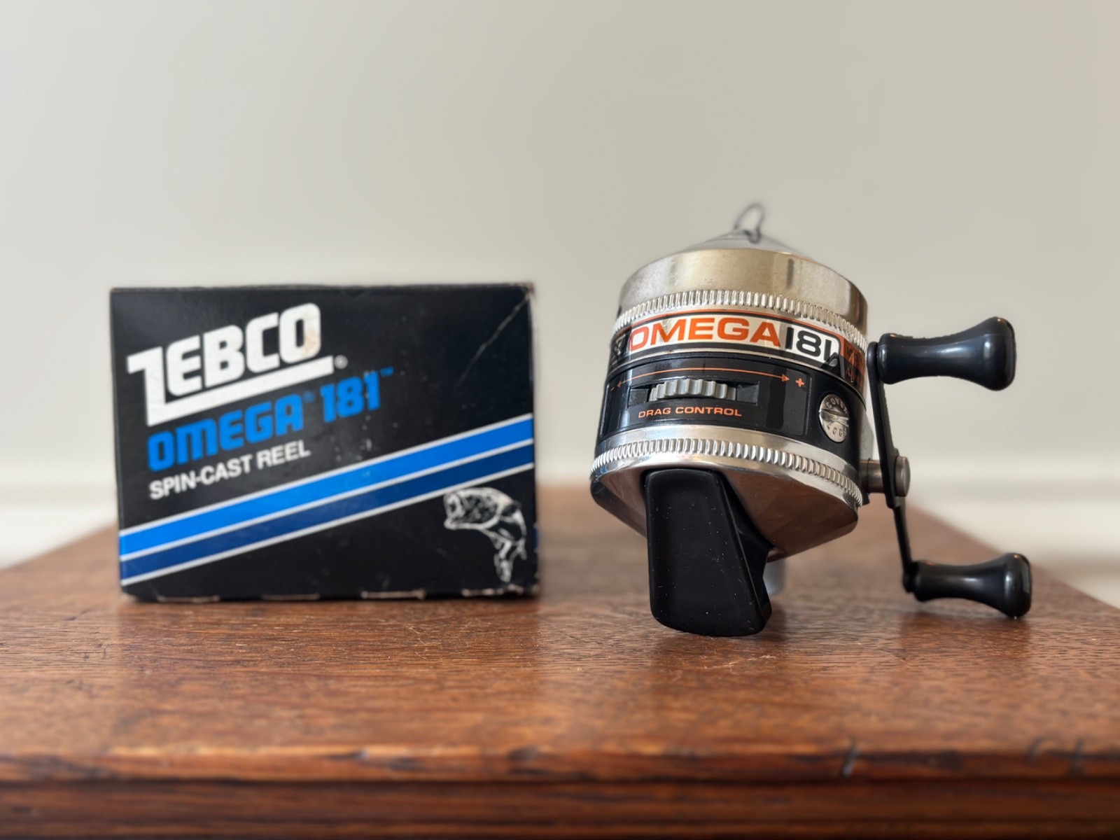 Vintage Zebco Omega 181 Ball Bearing Spin Cast Fishing Reel 