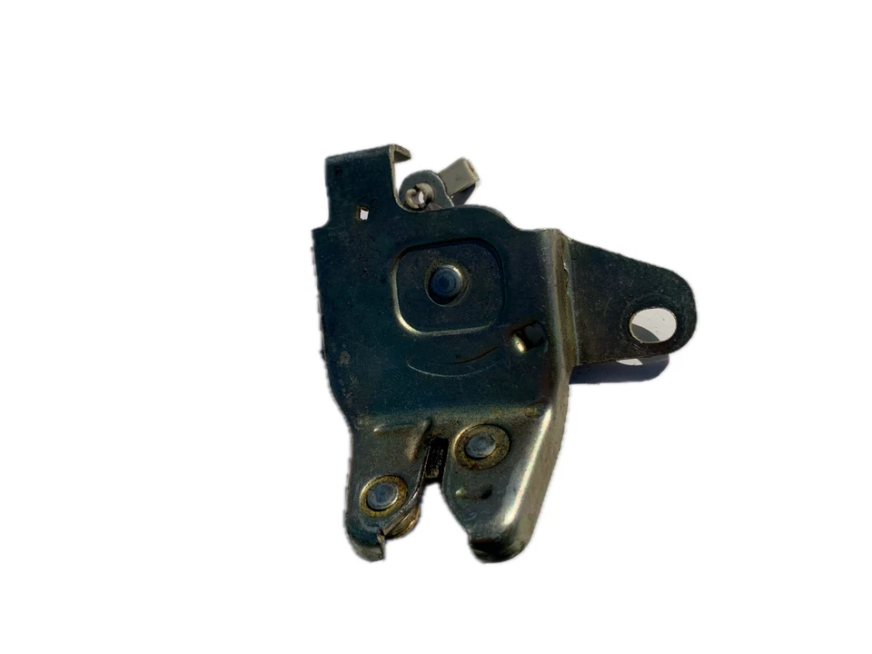 1995 - 1999 Toyota Tercel Rear Trunk Latch OEM - Imagem 2 de 4