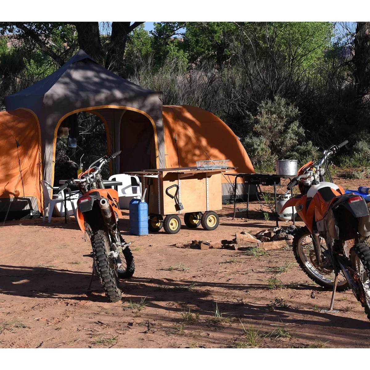 APEX Modular Camping Tent 110 SQF Instant Shade, Dome Tent APEX Modular Camping Tent 110 SQF Instant Shade, Dome Tent