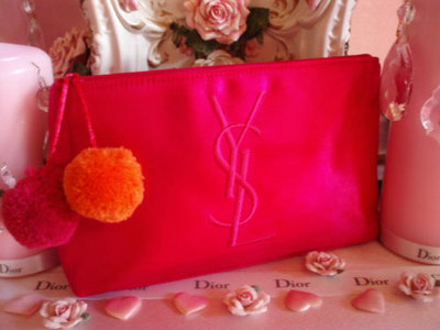 100 % AUTHENTISCH exklusiv SELTEN YSL COUTURE Signatur Schönheit ~ Reise ~ SEIDE ETUI TASCHE