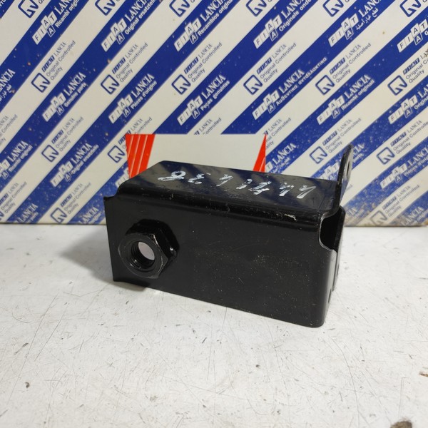 Support Halterung StoßStange Vorne Rechts Fiat 131 Original 4471438-image