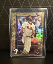 2025 Topps Series 1 Bryace Harper Spring Training Gold Foil Phillies /50 #250