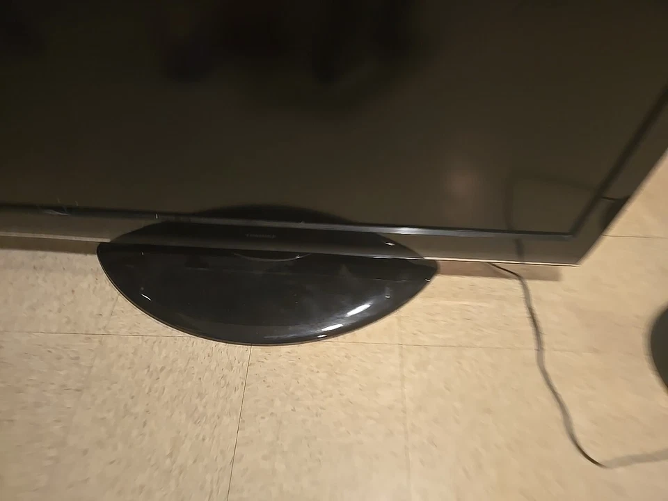 Toshiba 55LF711U20 55in 60Hz TV - Black - Image 2 of 4