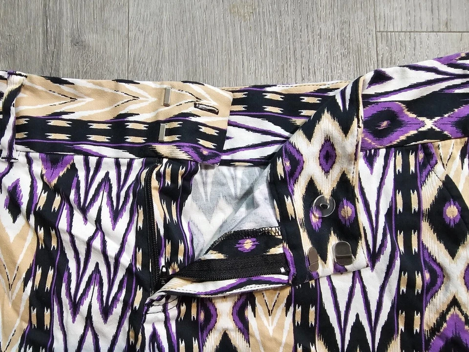 Pantalones Cortos Inc Beach Para Mujer Púrpura Estampado Geo Elásticos con Cremallera Ropa de Crucero Talla 16 Foto 3 de 4