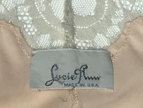 Robe Peignoir Lucie Ann Petite Lingerie Lace Trim Peach Vintage 1960s 1970s USA - Picture 9 of 12