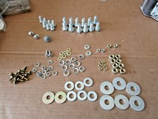 Mercedes R107 SL Teilesatz Schrauben Reparatursatz Muttern NEU orig A1079800397