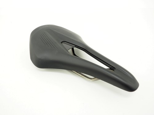 Fizik Vento Argo Road Bicycle Saddle Black 150mm x 265mm K:IUM Rails