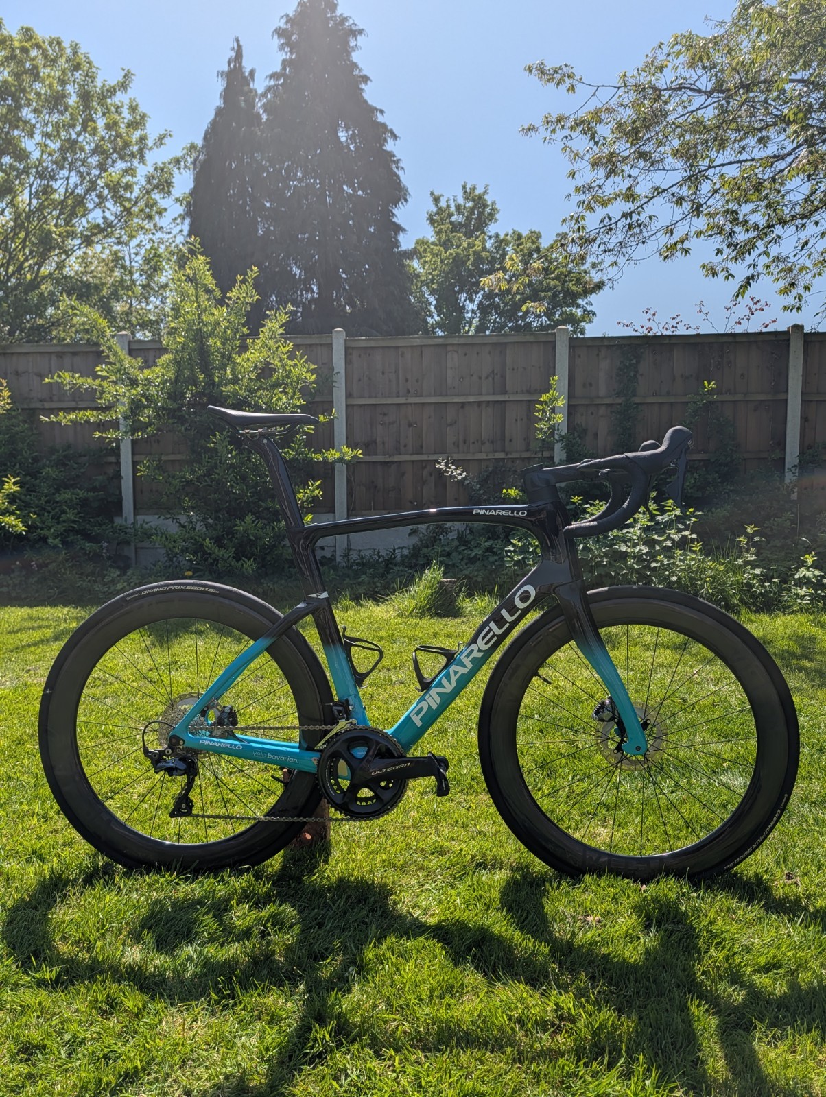 Pinarello F9 575 Road Bike BRAND NEW FRAME