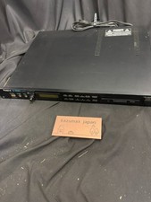 Roland S-330 Digital Sampler Rackmount with Power Cable Good condition Japan