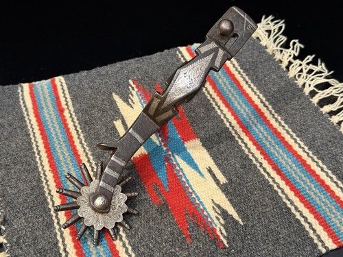 BEAUTFUL Mike Morales (squashed M) Marked SINGLE Silver Inlaid Engraved Spur