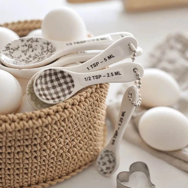 Magenta Rae Dunn Stem Print Measuring Spoon Set - Image 2 of 2