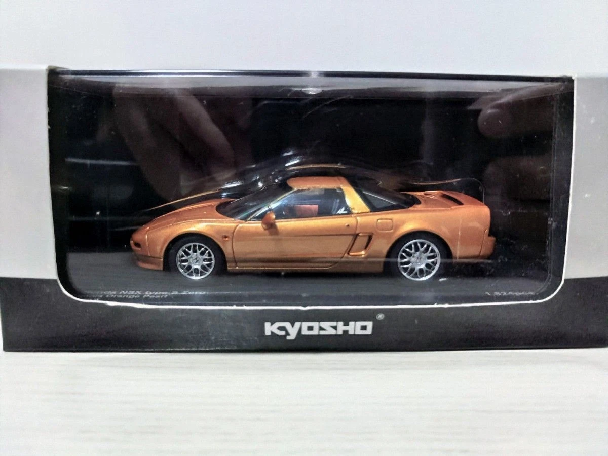 HONDA NSX jaune toit noir 1/18 fabricant KYOSHO voiture