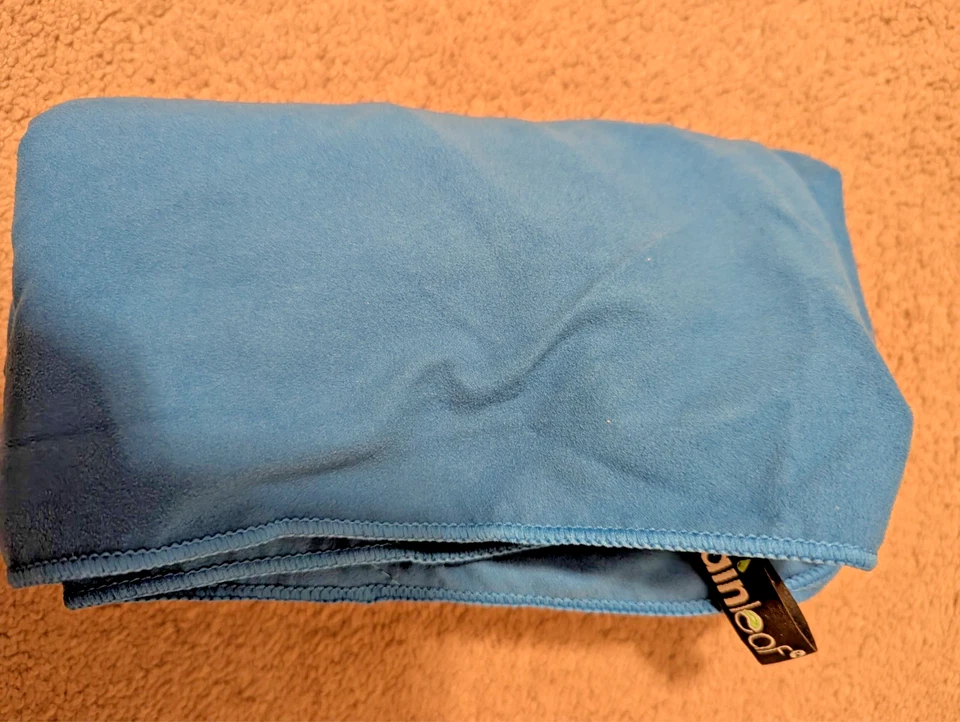 NWOT Rainleaf Microfiber Quick Dry Compact Lightweight Towel - 72"x40" - Blue - Image 3 of 4