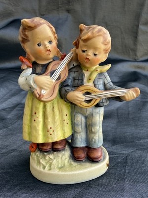 Hummel Happy Days Goebel Figurine 150 W.Germany Ceramic Figure Boy&Girl Playing