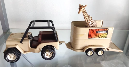 Vintage Tonka Toys Safari Gift Set ~ Jeep / Trailer / Giraffe