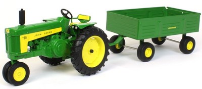 ERTL - JOHN DEERE 730 Reihenfrucht mit Lastkahnanhänger - 1/16 - ERT45686