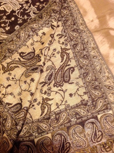 Pashmina Scarf 55% Silk 45% Beautiful Yellow & Brown - Excellent Condition - Picture 3 of 3