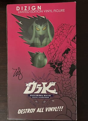 Signed Erick Scarecrow Old Skool Kaiju Dizign GID Version Ltd 100 Designer Vinyl