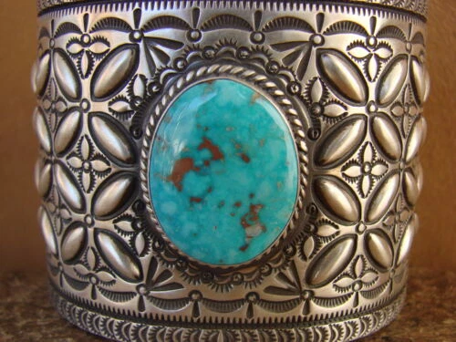 Gioielli etnici e tribali bracciali turchese argento