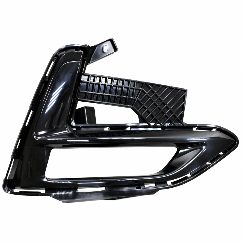 For 2020-2022 Nissan Sentra Fog Light Bezel Passenger NI1039173