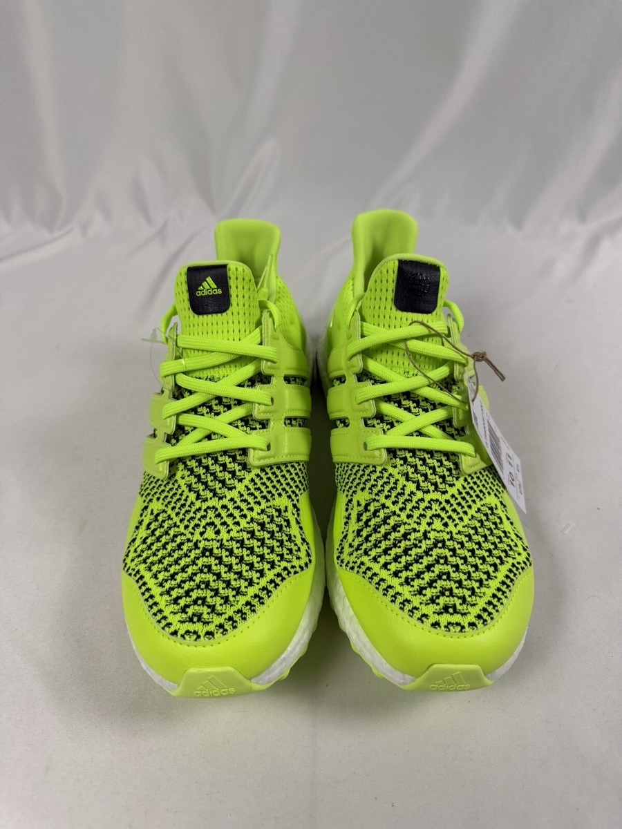 Adidas Ultraboost Spikeless Neon Yellow White Golf Shoes IE2136