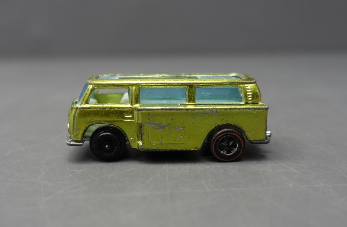 Hot Wheels REDLINE 1969 true yellow van VOLKSWAGEN BEACH BOMB Hong