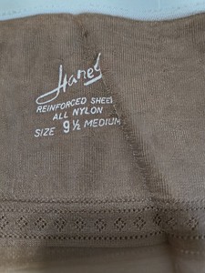 Hanes Vintage Thigh High Nylon Stockings, Driftwood 9 1/2 M Reinforced Sheer