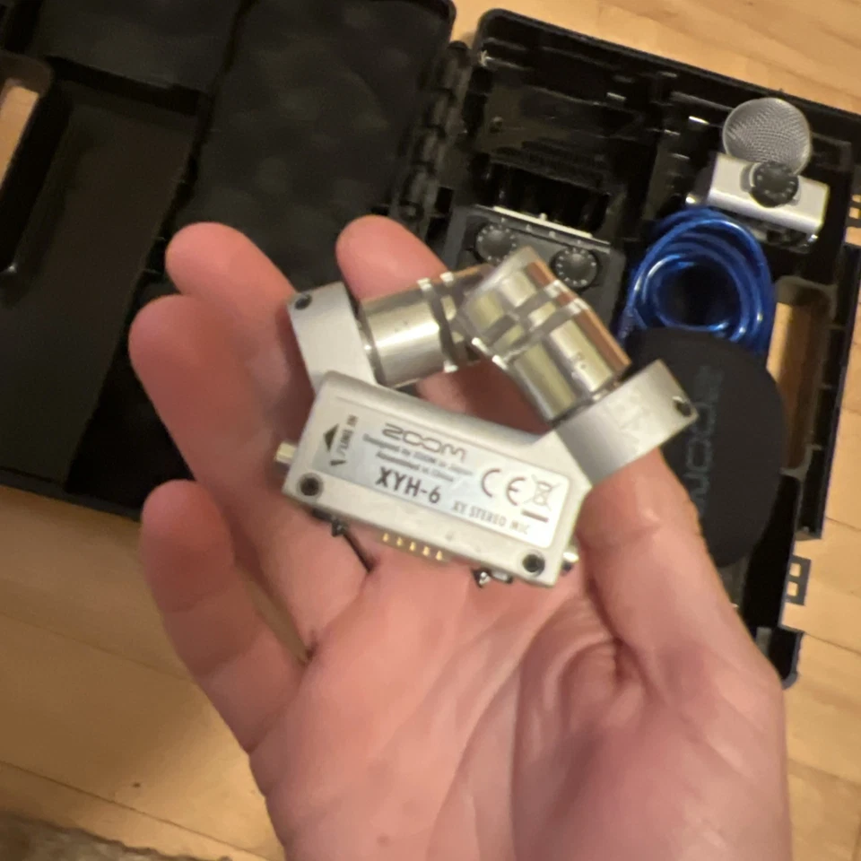 Zoom H6 tragbarer digitaler 6-Spur-Recorder mit Koffer - Bild 3 von 4