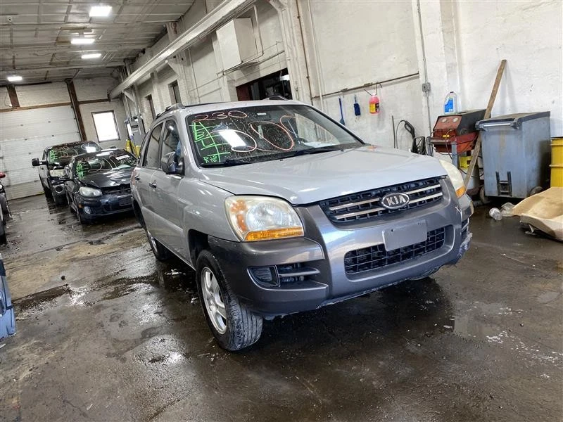 RADIATOR Hyundai Tucson Kia Sportage 05 06 07 08 09 10 AT 1288383 Foto 3 de 4