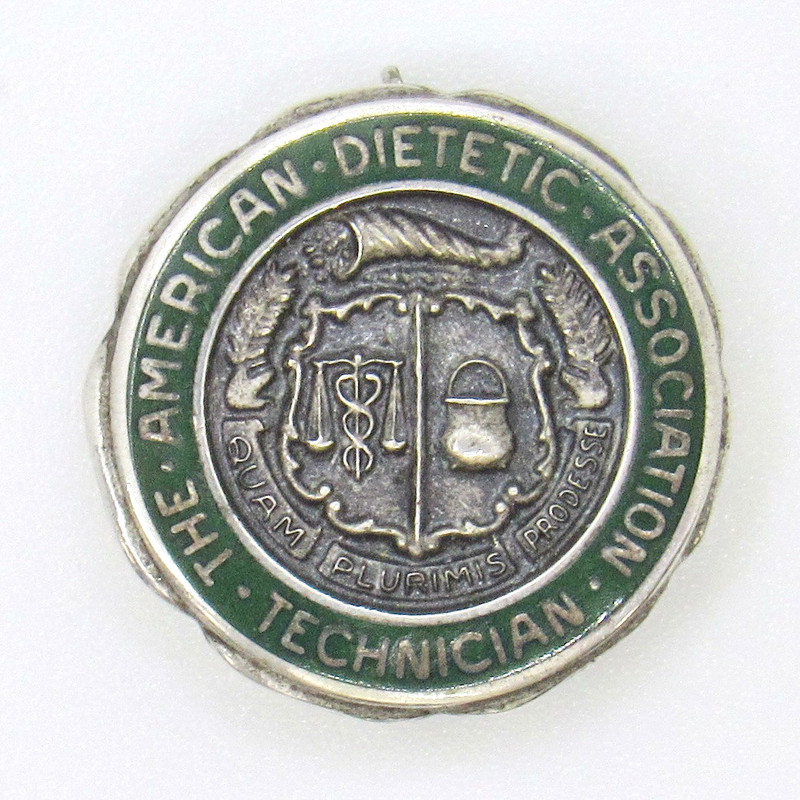 VINTAGE STERLING SILVER .925 ROUND GREEN ENAMEL AMERICAN DIETETIC TECHNICIAN PIN