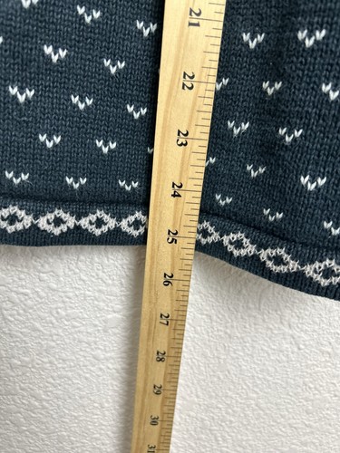 Vintage Jantzen Sweater Blue White Fair Isle Metal Clasps Size M Grandma Grandpa - Picture 8 of 10