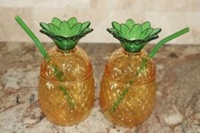 PINEAPPLE SHAPED ACRYLIC TUMBLER GLASSES WITH LID & SIDE STRAW - GOLD/GREEN S/2