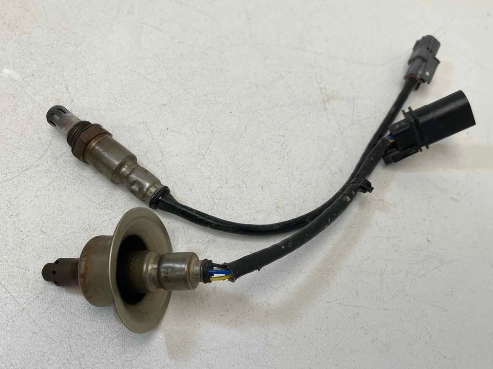 Juego de 2 sensores de oxígeno 392102GBC0 para Hyundai Santa Fe 2019 2020 2,0 L Foto 2 de 4