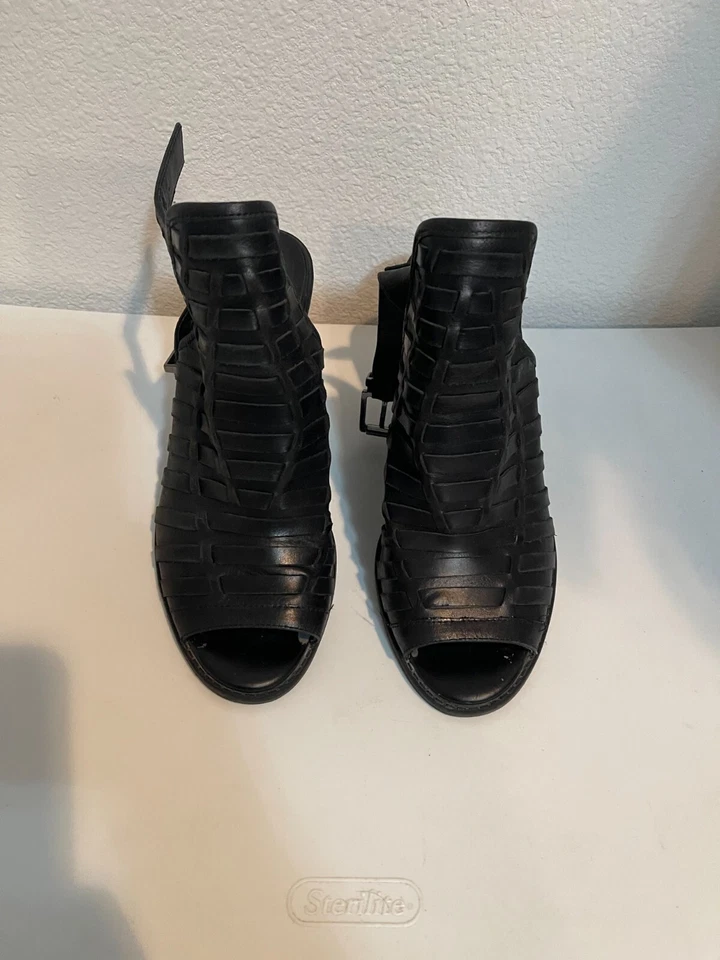 Jessica Simpson Celinna Tejido Peep Toe Slingback Negro Talla 8/38 Usado en Excelente Condición Foto 2 de 4