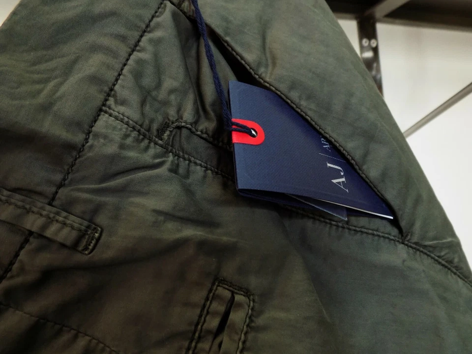 Pantalones chinos ajustados ligeros de verano Armani Jeans para hombre C6P47 EF J6 verde Foto 4 de 4