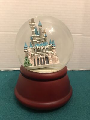 Vintage Walt Disney World Musical Snow Globe Castle  a Dream Is A Wish  1990