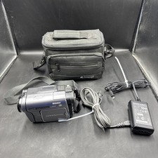 Sony Handycam DCR-TRV280 Digital-8 Camcorder with Case - Works READ DESCRIPTION