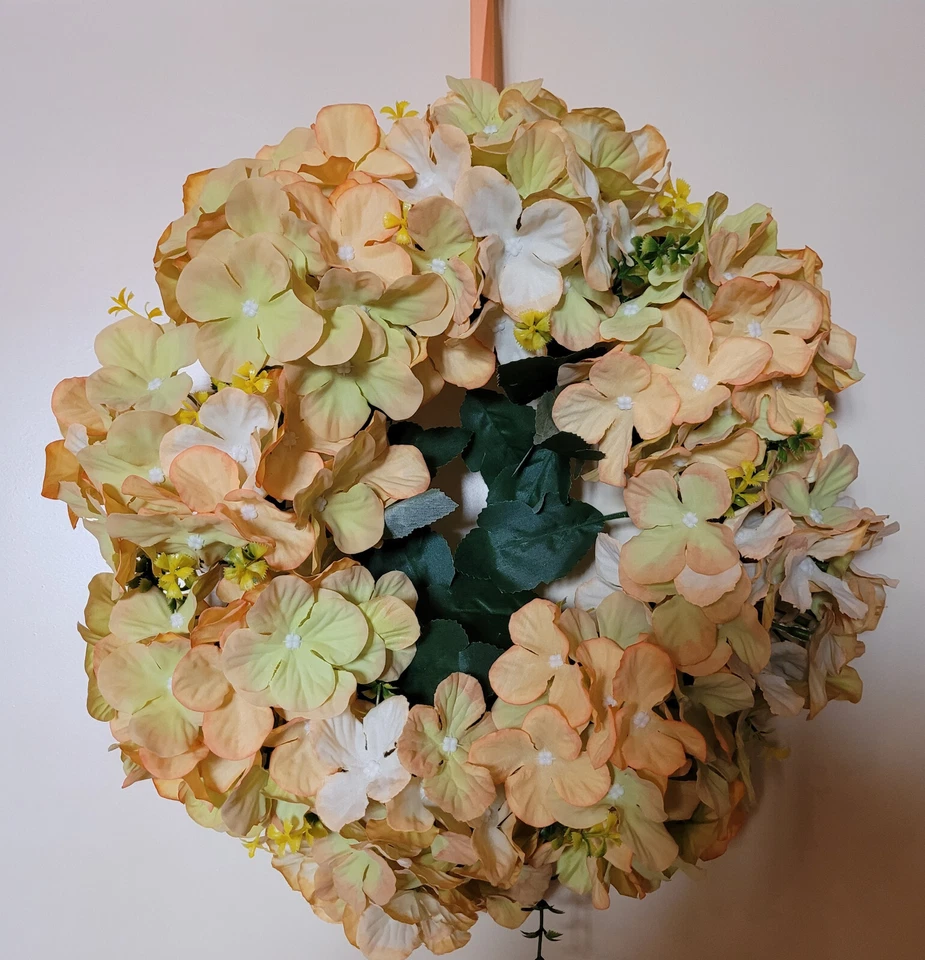 Künstlicher Hortensienkranz, Türkranz,  ca. 30 cm, bunt, Handarbeit, Floristik - Bild 1 von 1