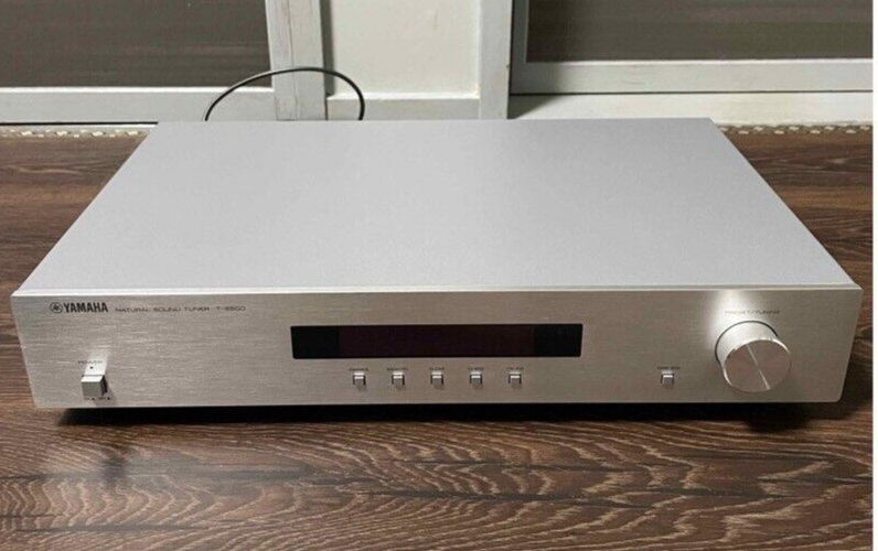 YAMAHA T-S500 tuner, no operational issues, good condition
