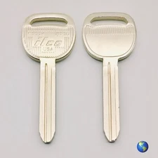 B110 Key Blanks for Chevrolet, GMC, Hummer, Isuzu, and Subaru (2 Keys)
